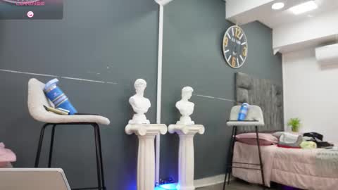 Emilio online show from March 10, 11:36 am