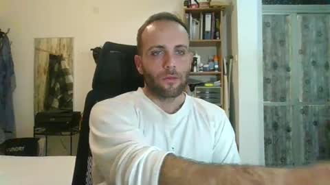EmilioZem8 online show from February 21, 9:13 am