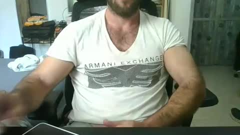 EmilioZem8 online show from January 25, 1:08 pm