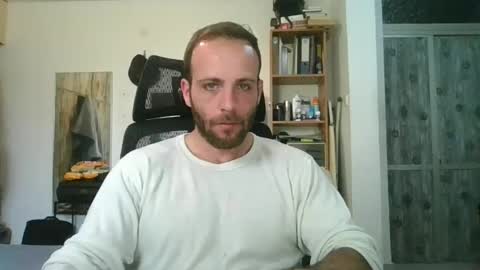 EmilioZem8 online show from January 24, 8:02 am