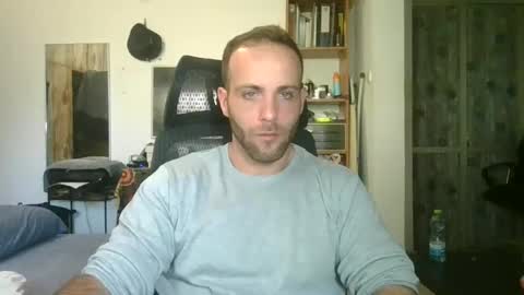 EmilioZem8 online show from December 13, 9:35 am