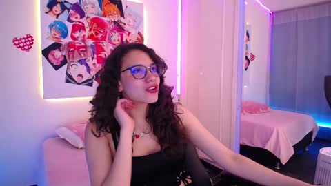 Emili Russo online show from November 26, 7:54 pm