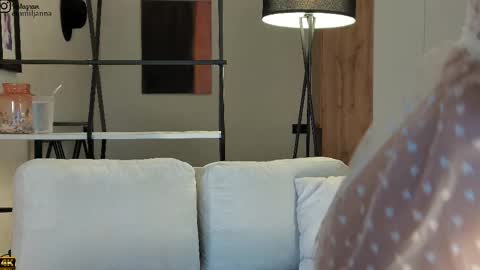 Emiljanna online show from October 27, 8:58 am