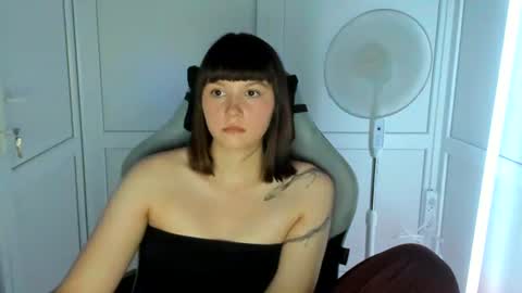 Emmi online show from June 18, 6:35 pm