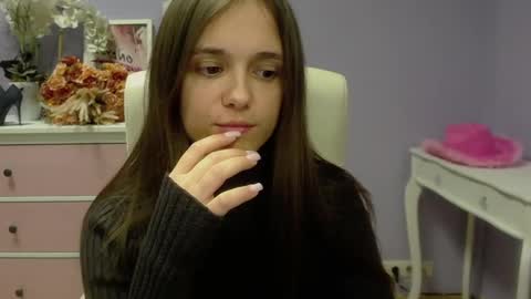 Emilly online show from February 18, 1:55 pm