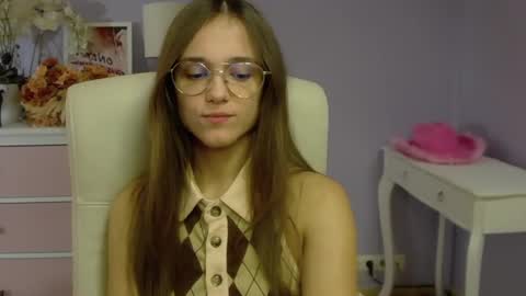 Emilly online show from February 20, 7:45 am
