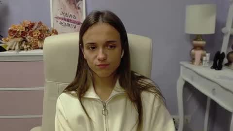 Emilly online show from October 10, 7:25 am