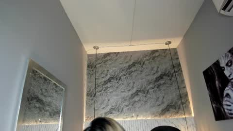 emilly_mell online show from October 17, 11:25 am