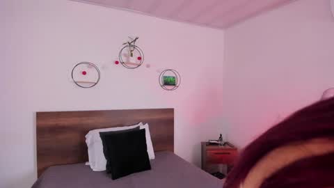 Snapshot of emillygonzalez chatting on December 19, 9:38 pm . . online show from December 19, 9:38 pm