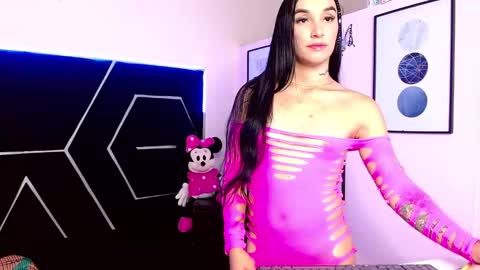 emillystonex online show from December 15, 10:17 pm