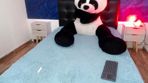 Snapshot of emily_carter19 chatting on January 23, 3:16 am Emily Carter online show from January 23, 3:16 am