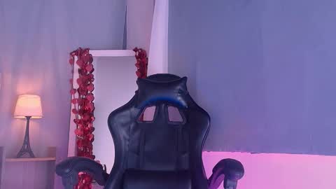 emily_castillo1_ online show from February 27, 6:39 am