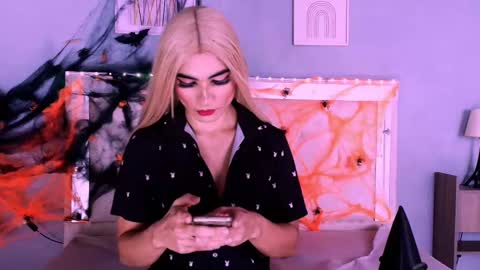 emily_castillo_1 online show from October 7, 1:34 am