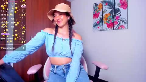 Emily online show from October 1, 9:46 pm