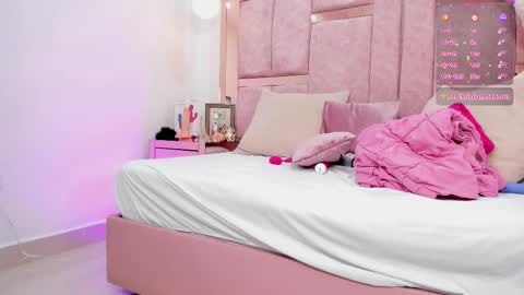  M I A   online430pm- 930pm online show from October 4, 10:51 pm