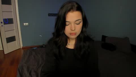 emily_ferra online show from July 23, 10:13 am