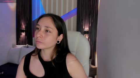 Emily online show from February 8, 3:42 pm