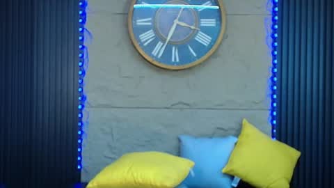 Emily online show from June 17, 2:38 am