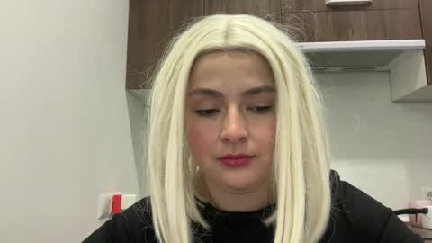 emily_morning_dew online show from April 13, 11:25 am