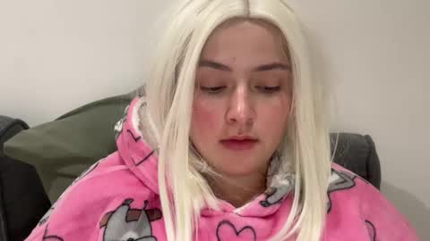 emily_morning_dew online show from November 16, 3:14 pm