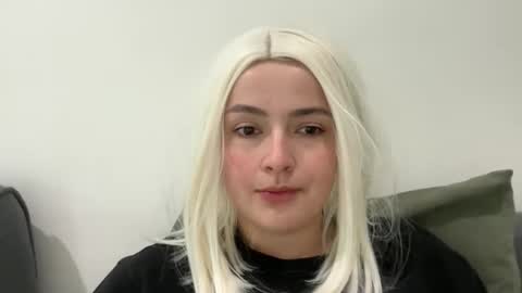 emily_morning_dew online show from November 10, 7:33 am