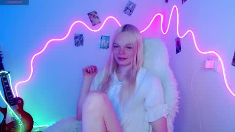 Lia online show from October 25, 11:20 am