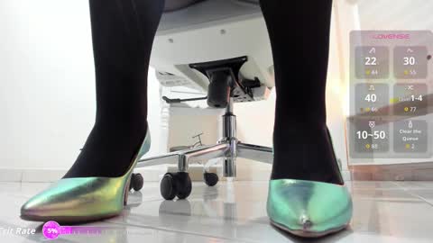 emili online show from November 20, 9:52 am