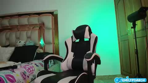 emily online show from February 8, 11:41 pm