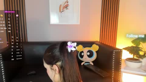 Snapshot of emily_roberts1 chatting on September 9, 1:33 pm Emily online show from September 9, 1:33 pm