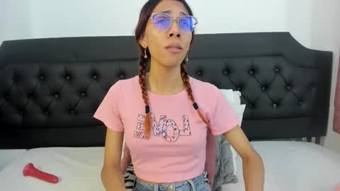 Snapshot of emily_rose78 chatting on September 16, 3:26 pm EMILY online show from September 16, 3:26 pm