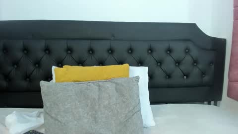 EMILY online show from January 6, 7:29 pm