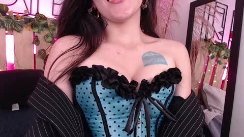 Emilly online show from January 10, 8:18 am