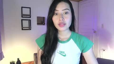 Emily  Swan online show from February 6, 10:43 pm