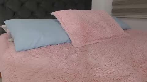 Emily online show from December 3, 3:04 am