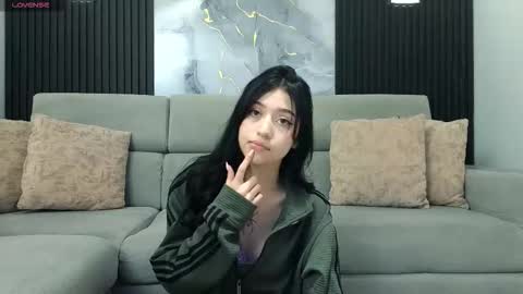 Emily online show from December 2, 1:20 pm