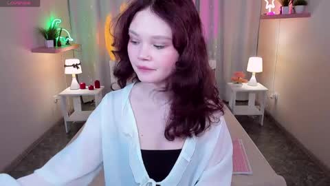 Emilyhaves online show from June 3, 8:06 am