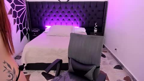 Emily online show from October 21, 5:12 am