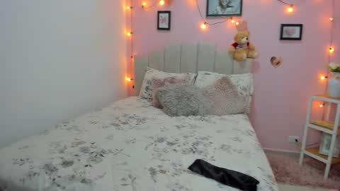 Emily online show from October 18, 10:47 pm