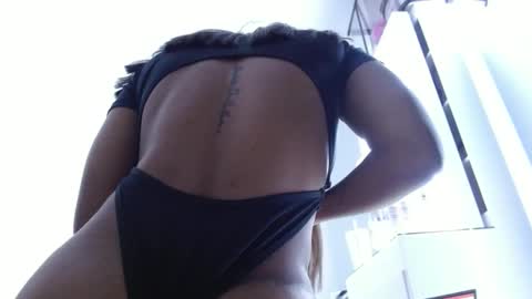 emily monrro online show from December 7, 3:20 am