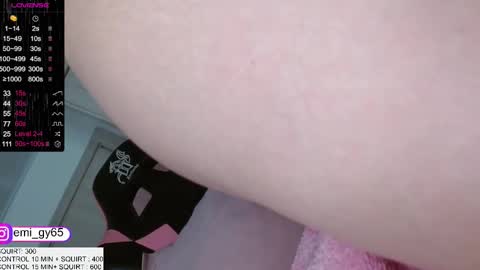 Snapshot of emilyn_grey chatting on September 15, 4:52 pm Emilyn online show from September 15, 4:52 pm