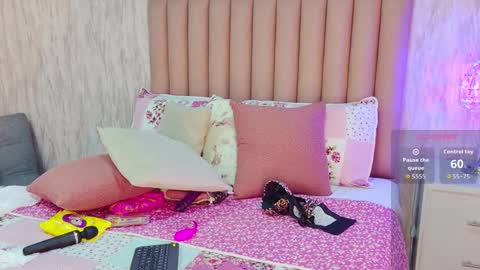 My IG - EmilyParker   online show from November 7, 6:21 pm