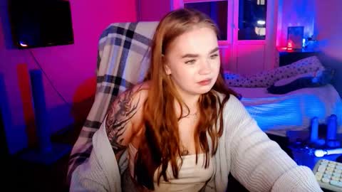 Emily  Emi online show from October 14, 3:59 pm