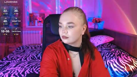 Emily  Emi online show from November 20, 12:15 pm