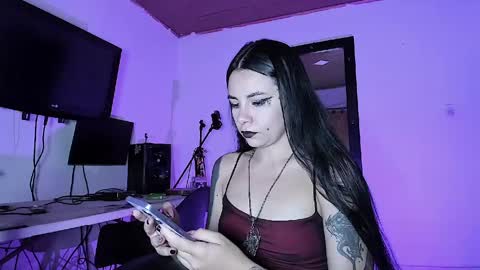 Emily Support me to have 100 likes plx online show from May 16, 12:40 am