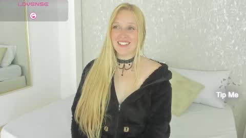 Summer 3 online show from February 2, 12:30 am