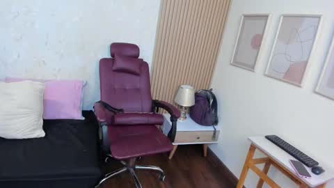 Emily Thyson online show from October 6, 12:12 pm