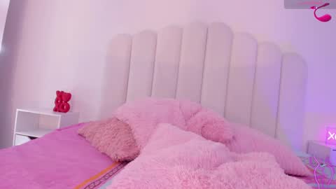EMILY online show from February 26, 11:54 am