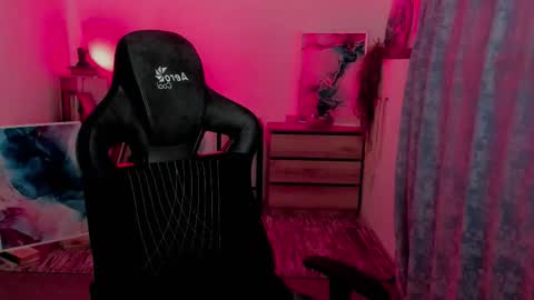 Emily online show from September 16, 8:17 am