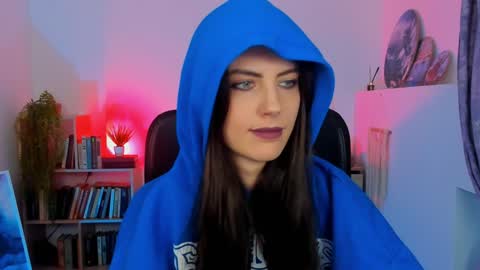 Emily online show from December 9, 10:00 am
