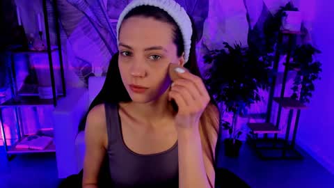 Emily online show from December 15, 5:45 am